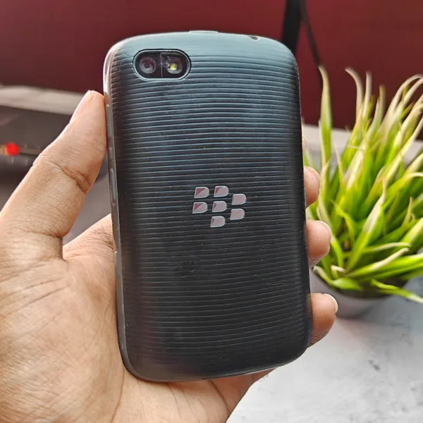 BlackBerry 9720 Bold Used - Touch & Type (1) BlackBerry 9720 Bold Used - Touch & Type