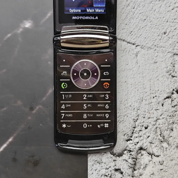 Moto RAZR2 V8 - Refurbished