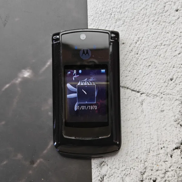 Moto RAZR2 V8 - Refurbished