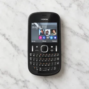 Nokia Asha 200 Refurbished (3) Nokia Asha 200 Refurbished